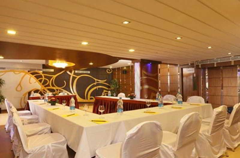 The Nines Business Hotel Bengaluru Zewnętrze zdjęcie